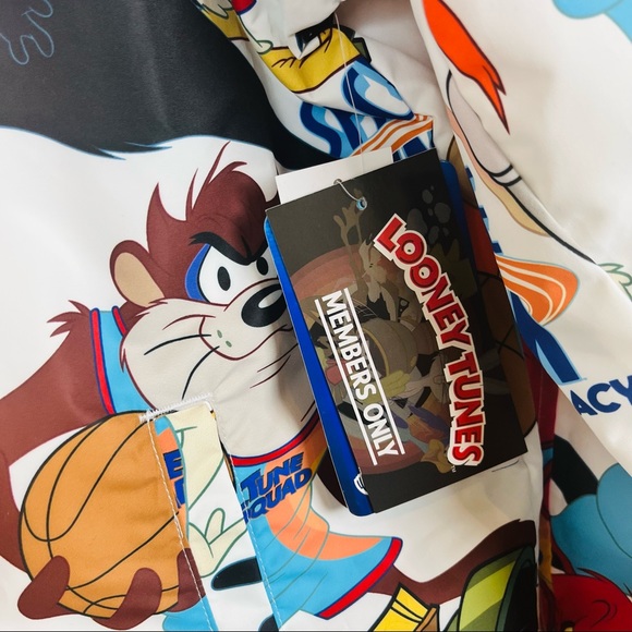 NEW Members Only Looney Tunes Space Jam Hood Windbreaker Jacket LARGE Cartoon - Picture 6 of 9